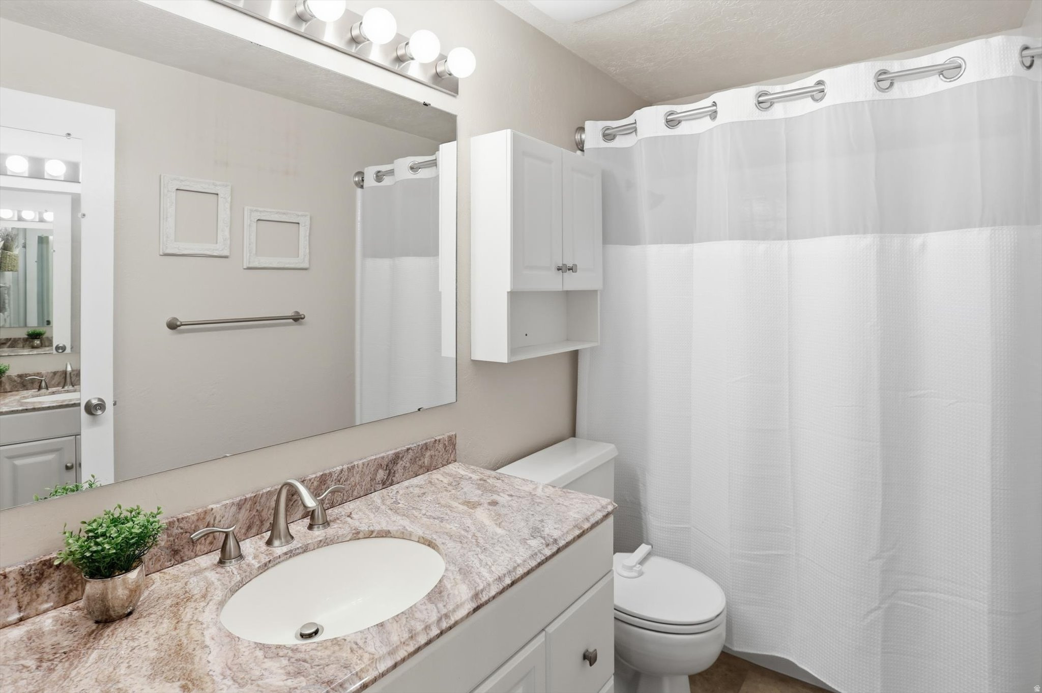 CANYON PARK - Residential