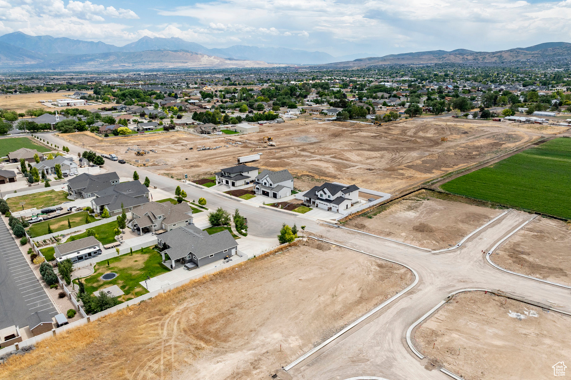 COVE AT SILVER SKY - Residential