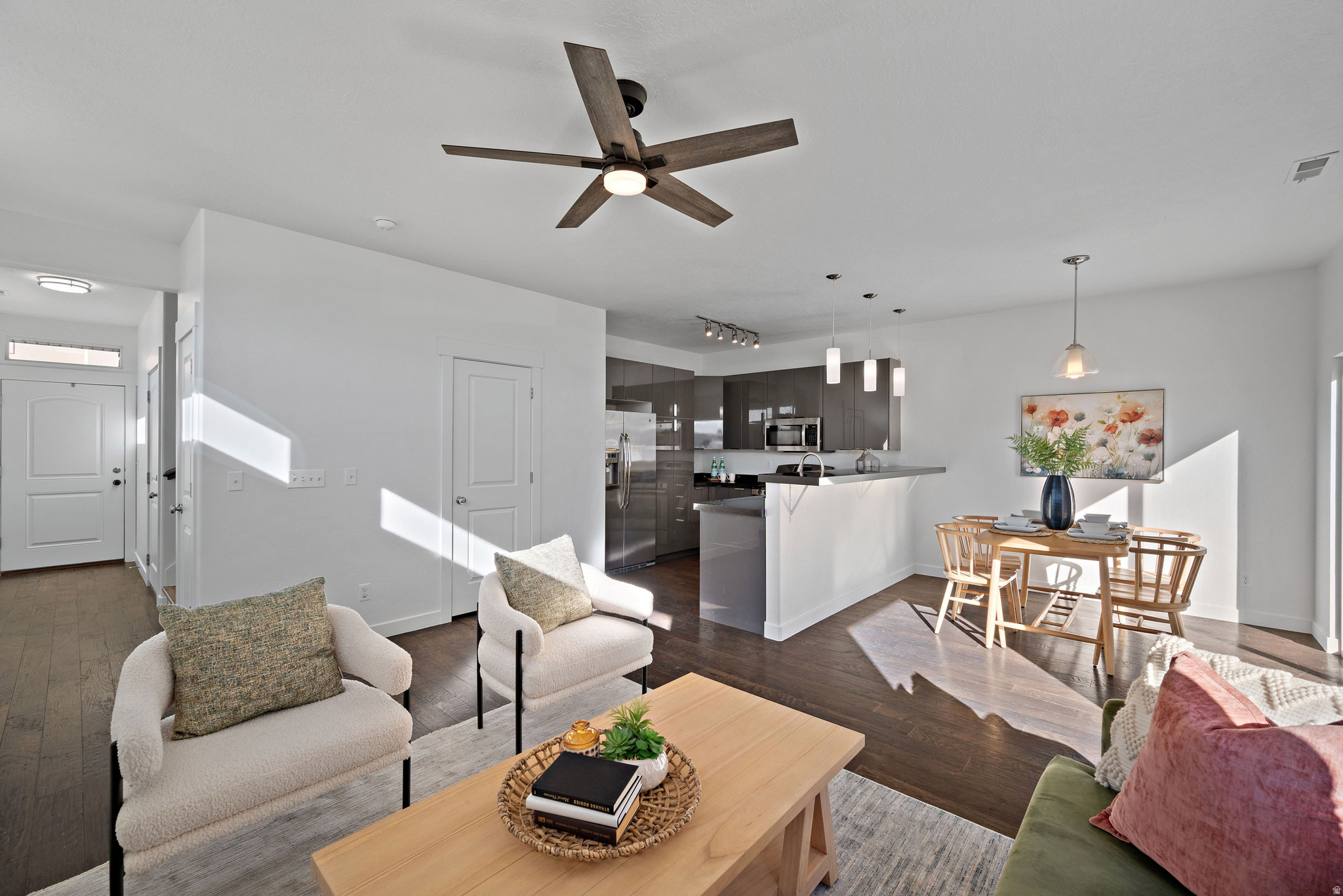 MAPLEWOOD - Residential