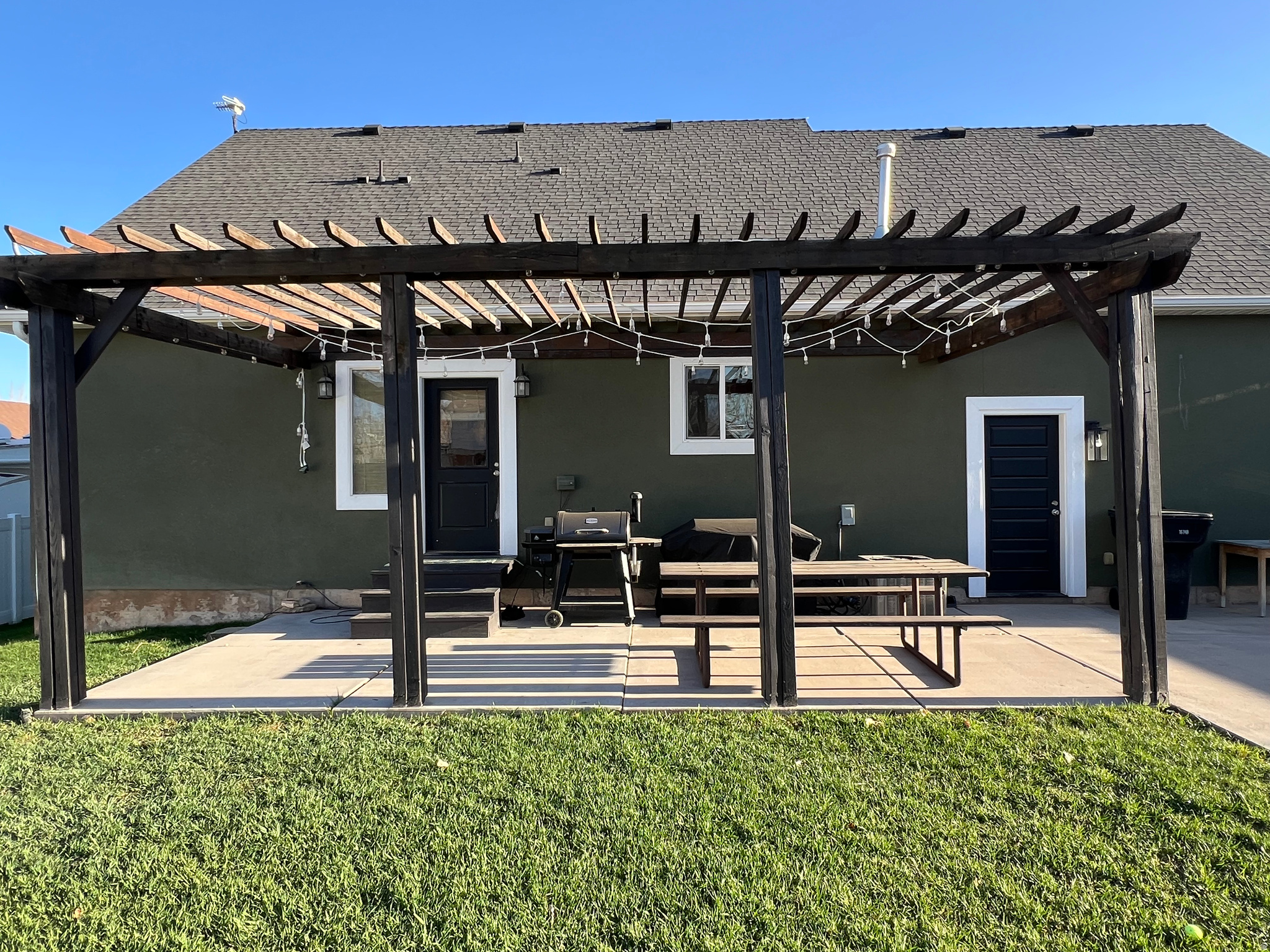 SUNRISE KNOLLS - Residential