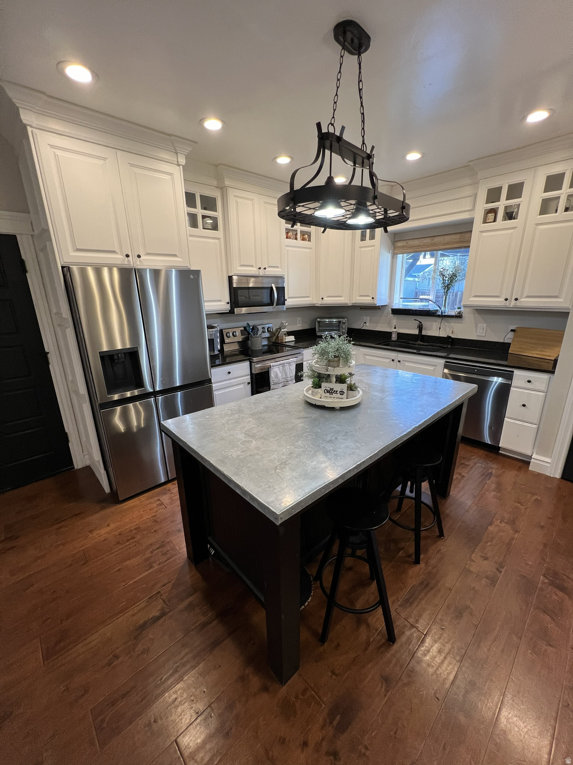 SUNRISE KNOLLS - Residential