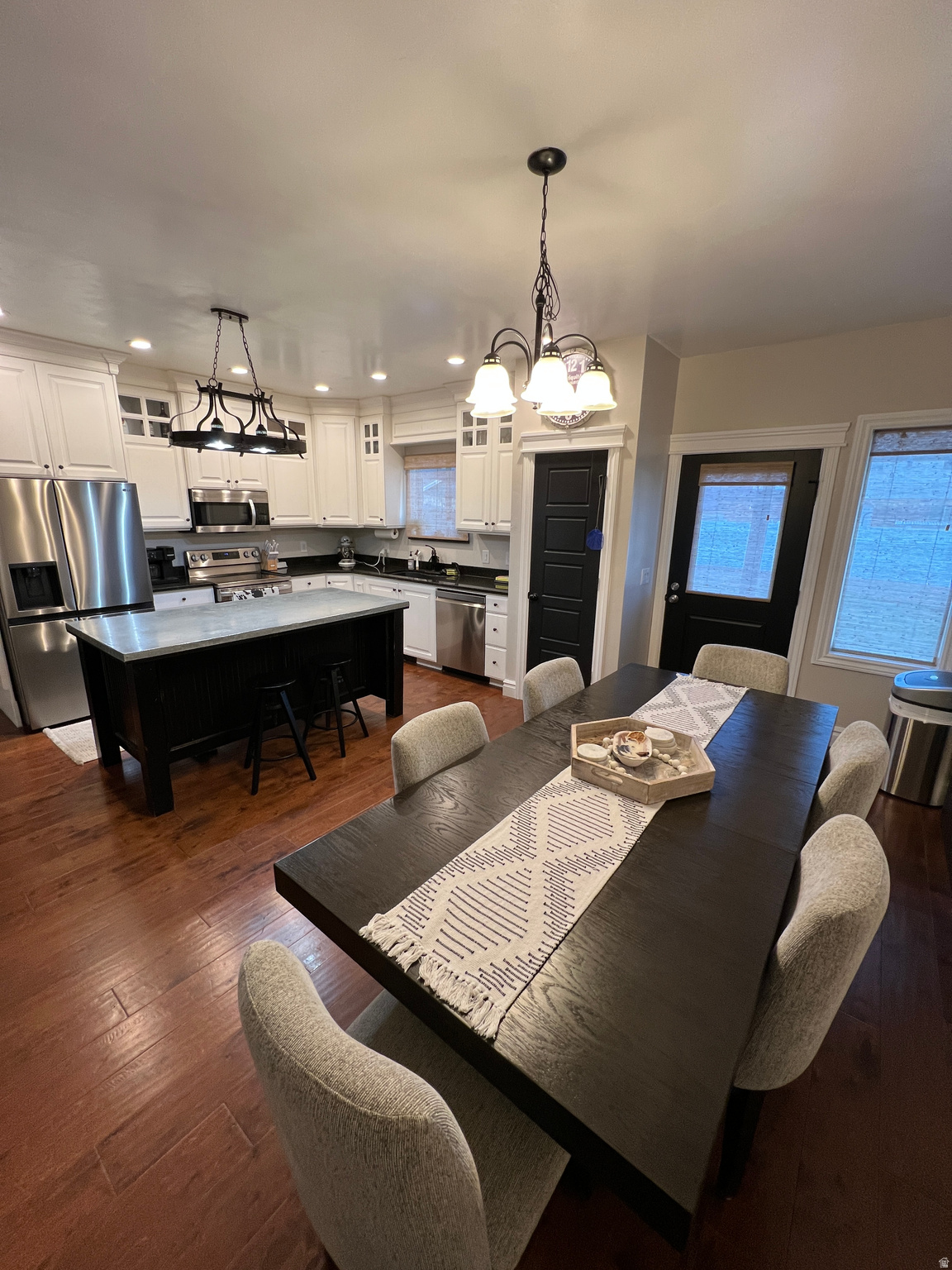 SUNRISE KNOLLS - Residential