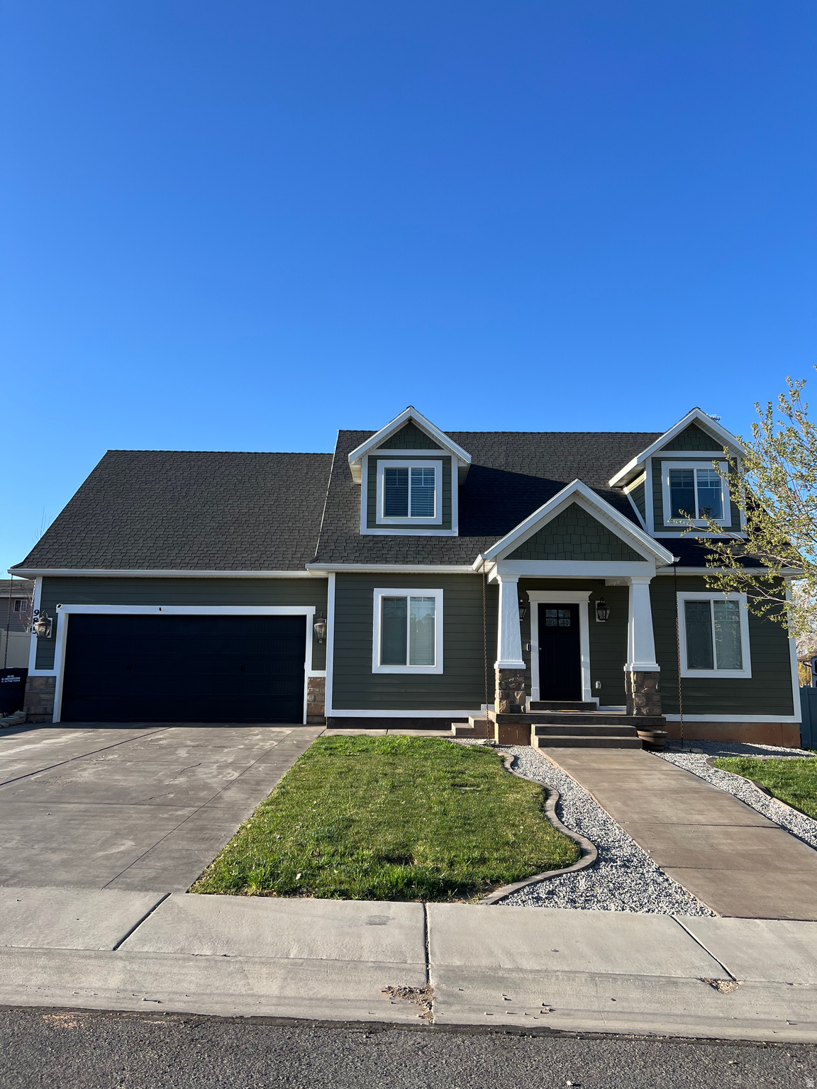 SUNRISE KNOLLS - Residential