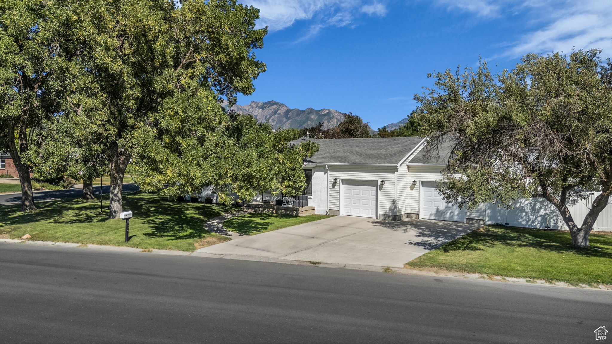 HALELEA - Residential