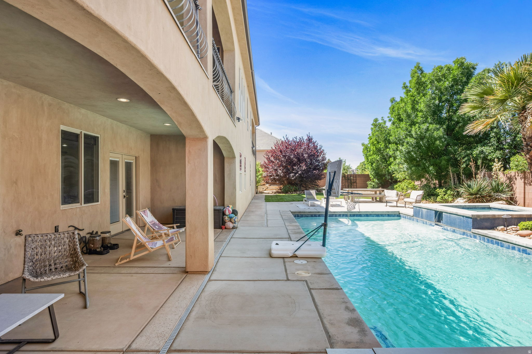 SILVER FALLS AT WASHINGTON BENCH - Residential