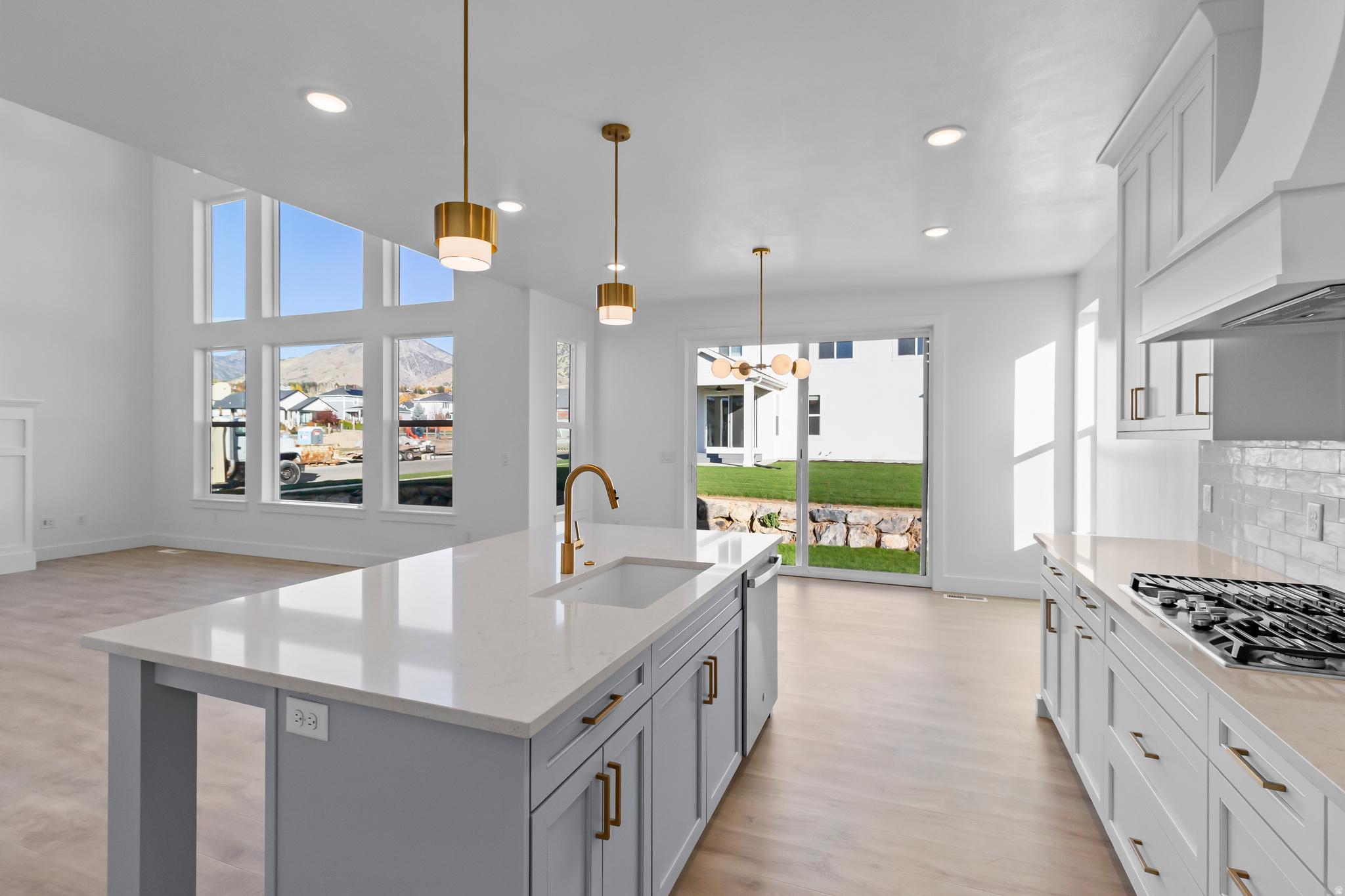 RIDGELINE PARK - Residential