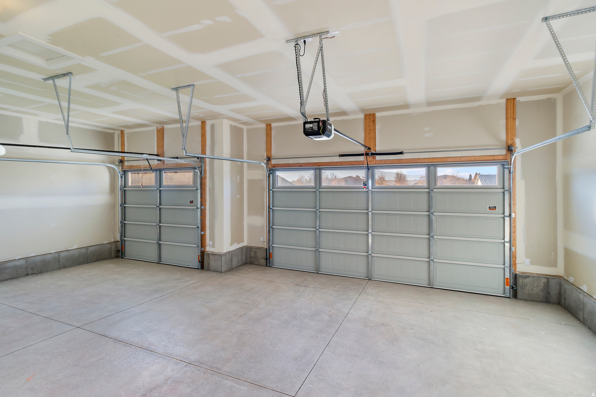 RIDGELINE PARK - Residential