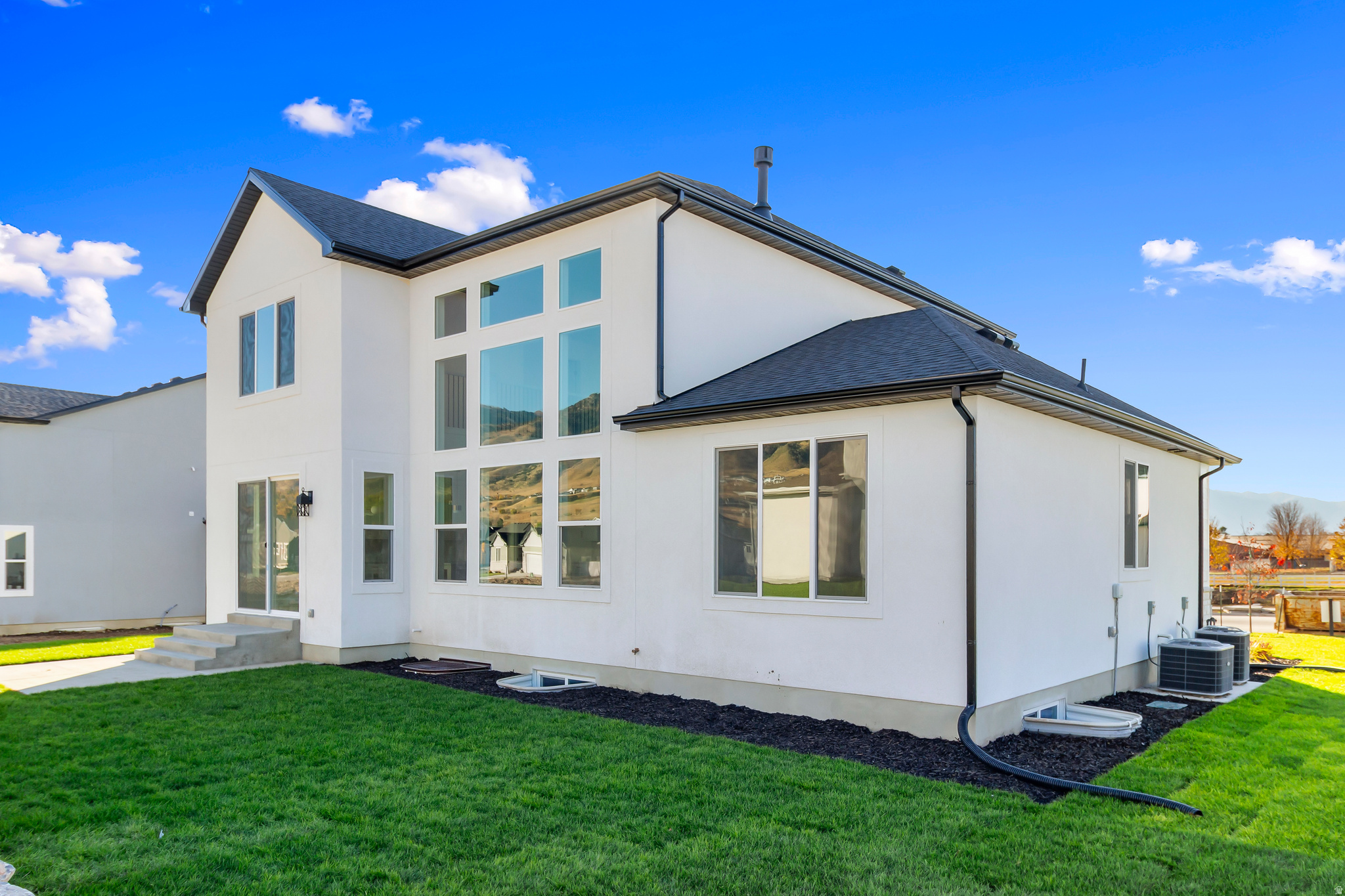 RIDGELINE PARK - Residential