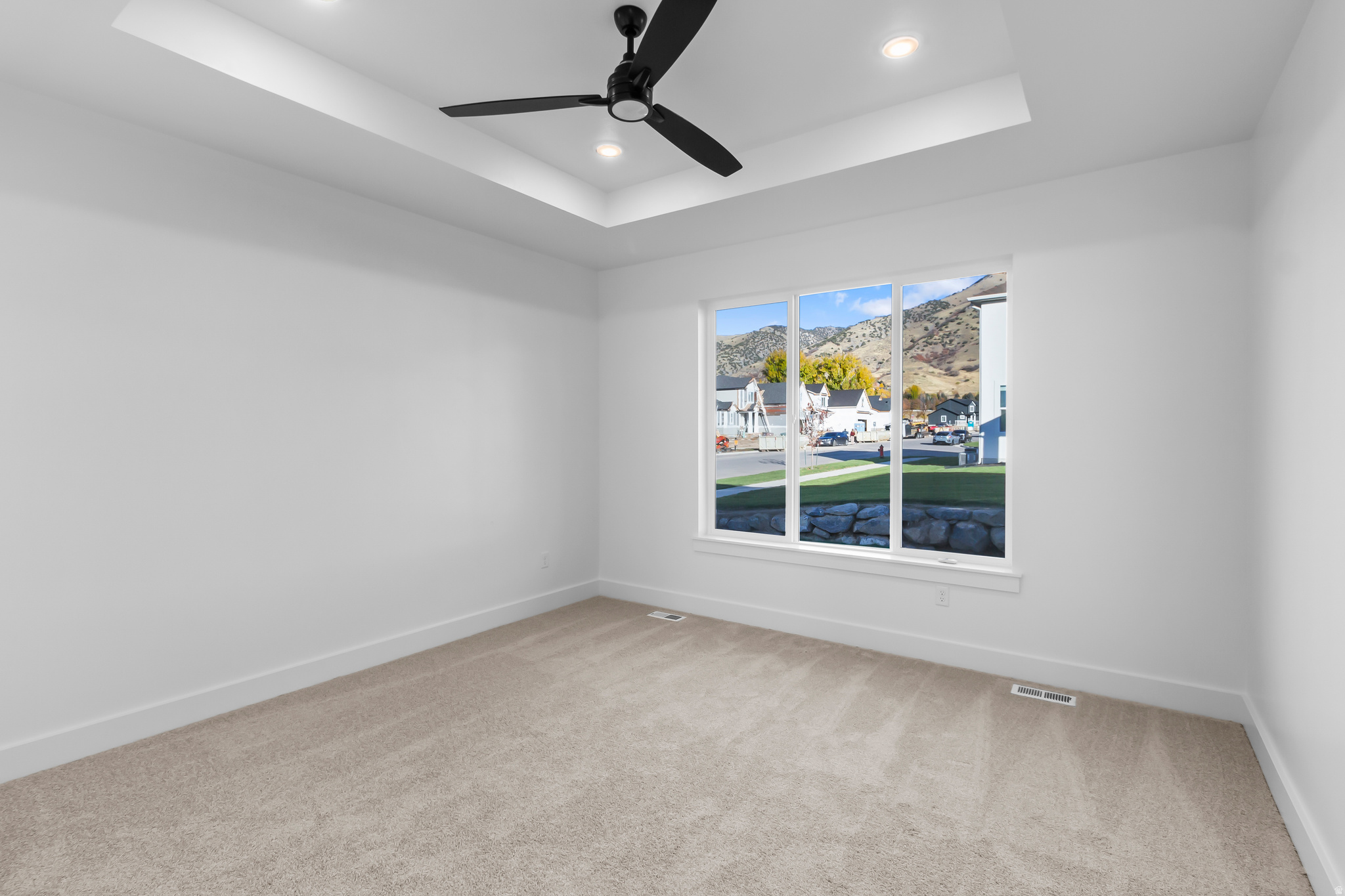 RIDGELINE PARK - Residential