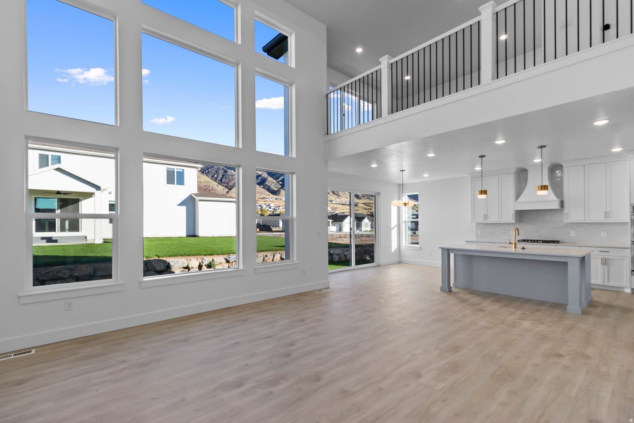 RIDGELINE PARK - Residential