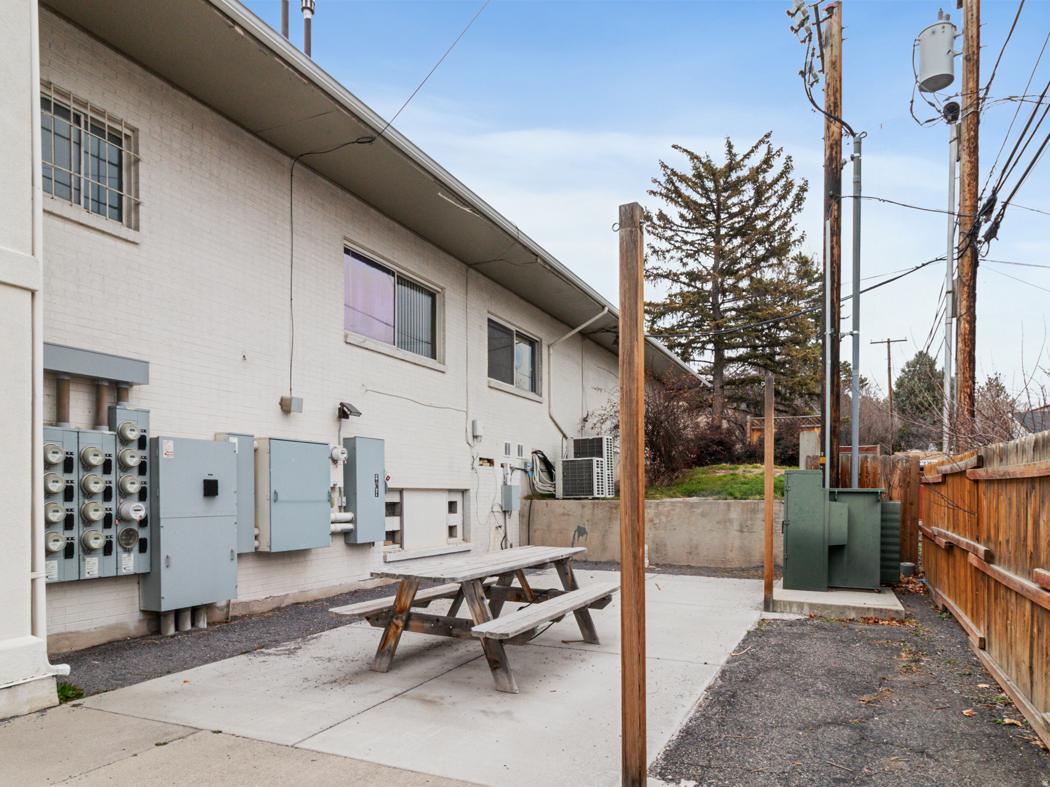 PARK - Commercial Sale