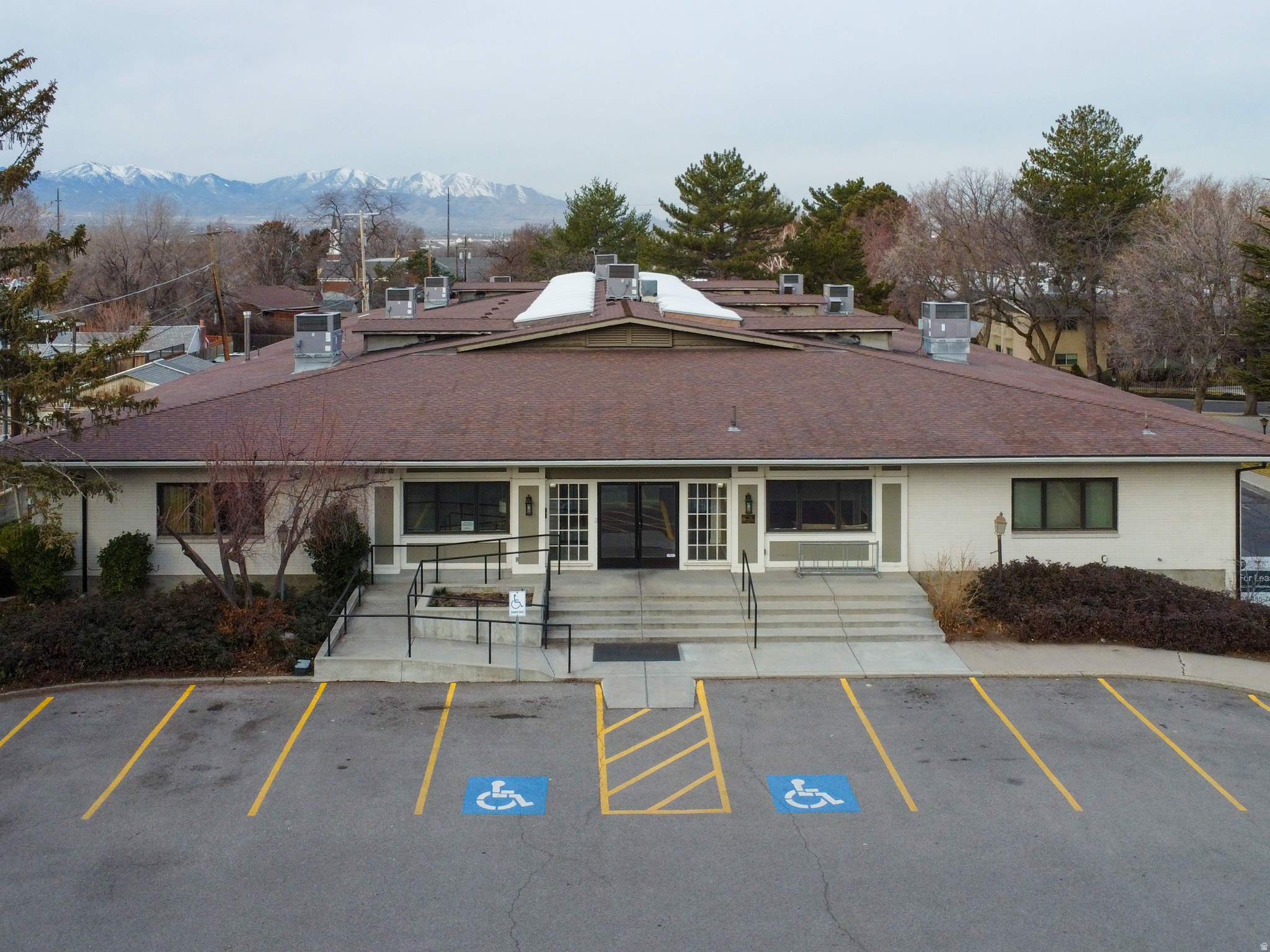 PARK - Commercial Sale