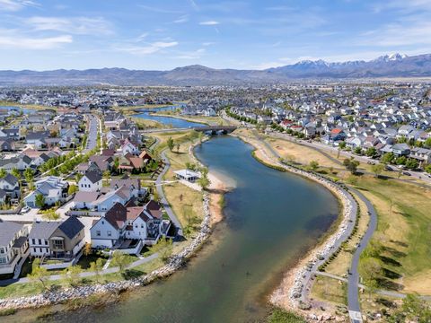 Tiny photo for 10536 S TOPVIEW RD, South Jordan, UT 84009 (MLS # 2151244)