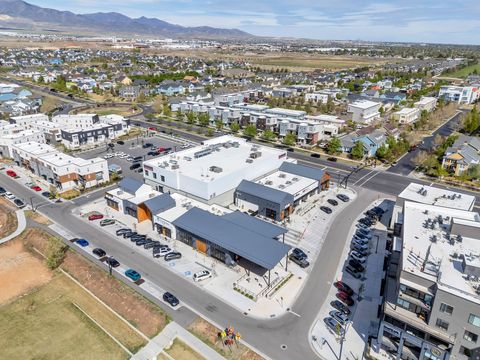 Tiny photo for 10536 S TOPVIEW RD, South Jordan, UT 84009 (MLS # 2151244)