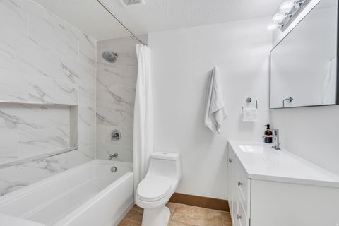 Tiny photo for 10536 S TOPVIEW RD, South Jordan, UT 84009 (MLS # 2151244)