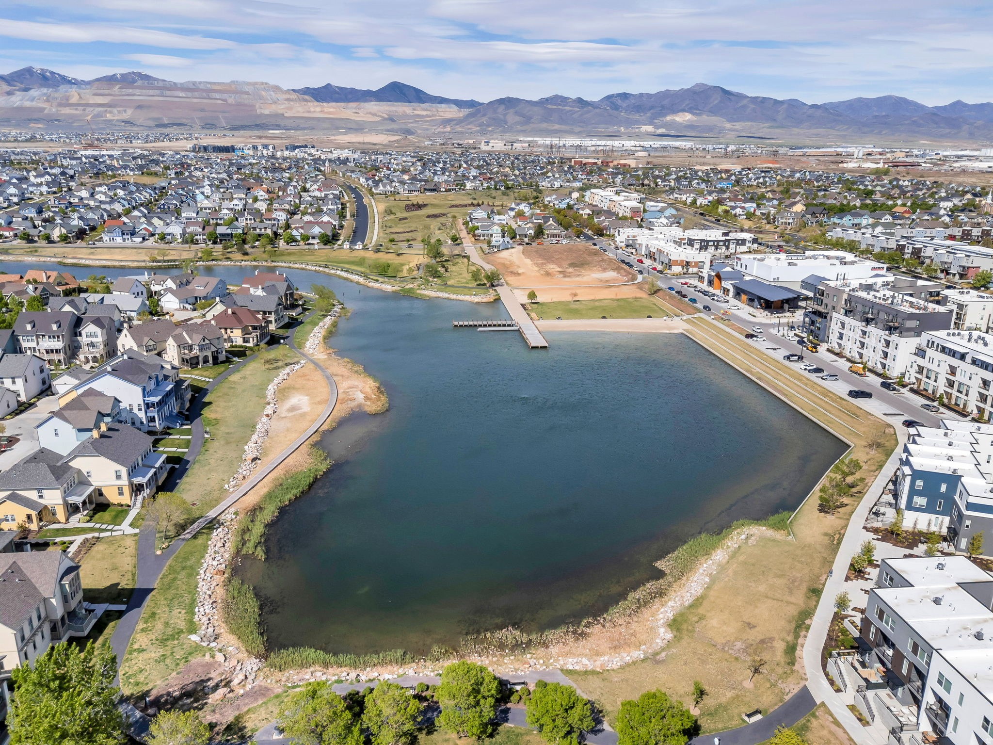 DAYBREAK - Residential