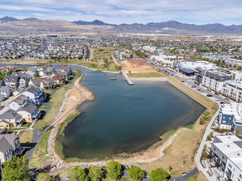 Tiny photo for 10536 S TOPVIEW RD, South Jordan, UT 84009 (MLS # 2151244)