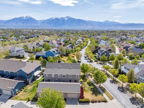 Tiny photo for 10536 S TOPVIEW RD, South Jordan, UT 84009 (MLS # 2151244)