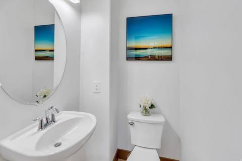 Tiny photo for 10536 S TOPVIEW RD, South Jordan, UT 84009 (MLS # 2151244)