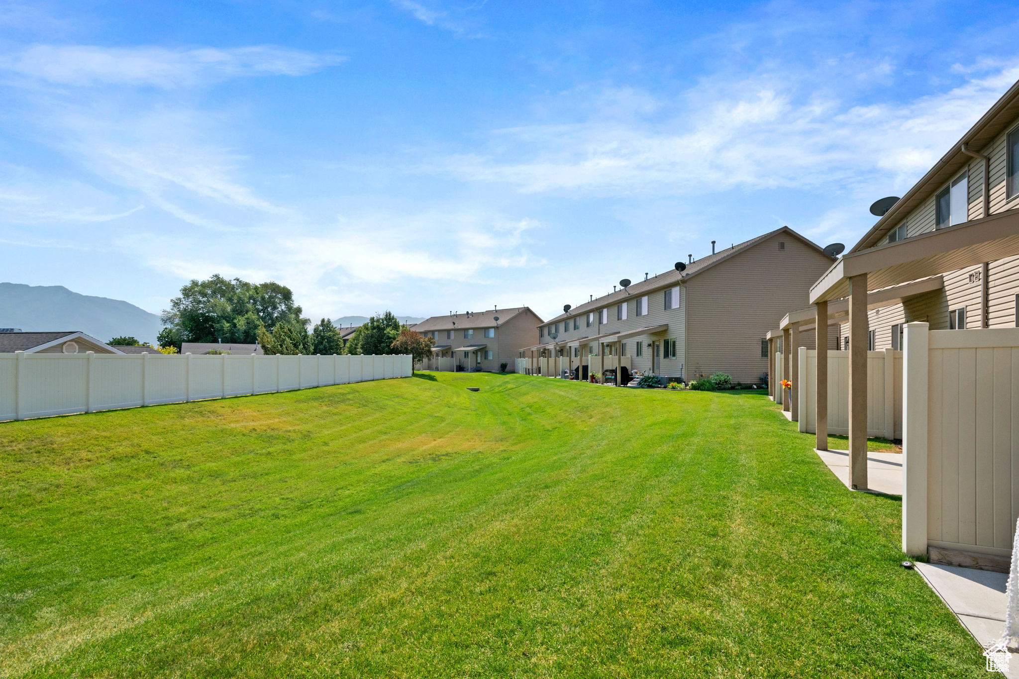1846 W 5050, Roy, Utah image 27