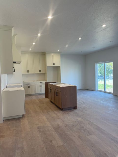 Tiny photo for 295 E 300 S, Santaquin, UT 84655 (MLS # 2121043)