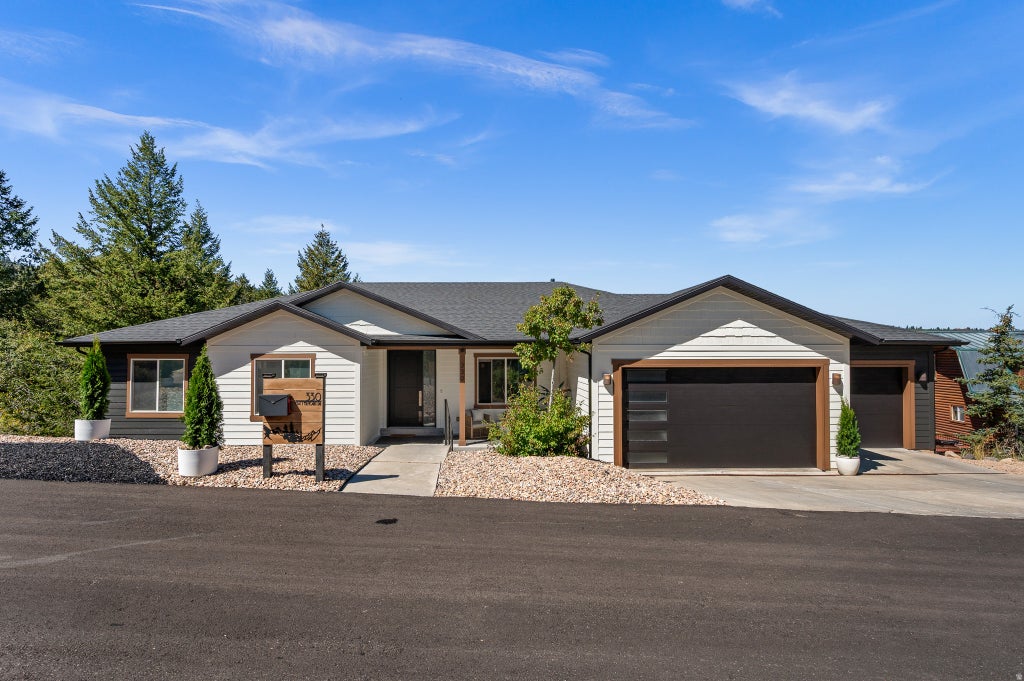 Photo of 330 MATTERHORN DR, Park City, UT 84098 (MLS # 2186134)