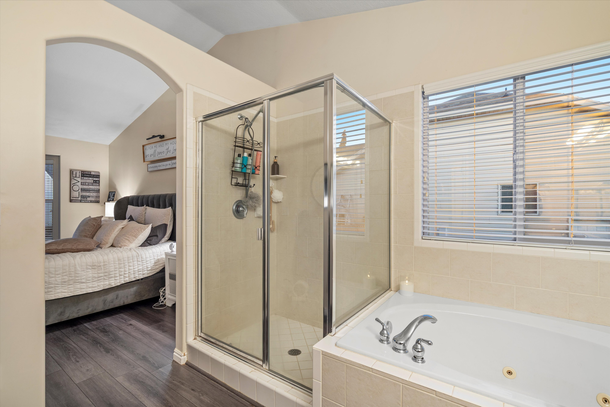 PARK MEADOWS - Residential