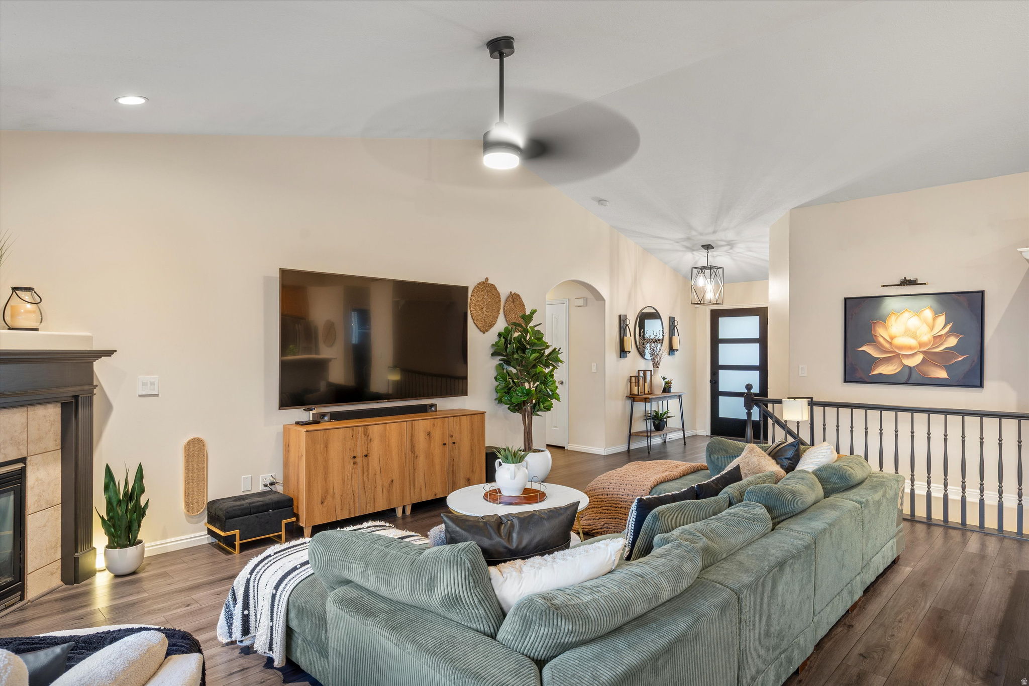 PARK MEADOWS - Residential