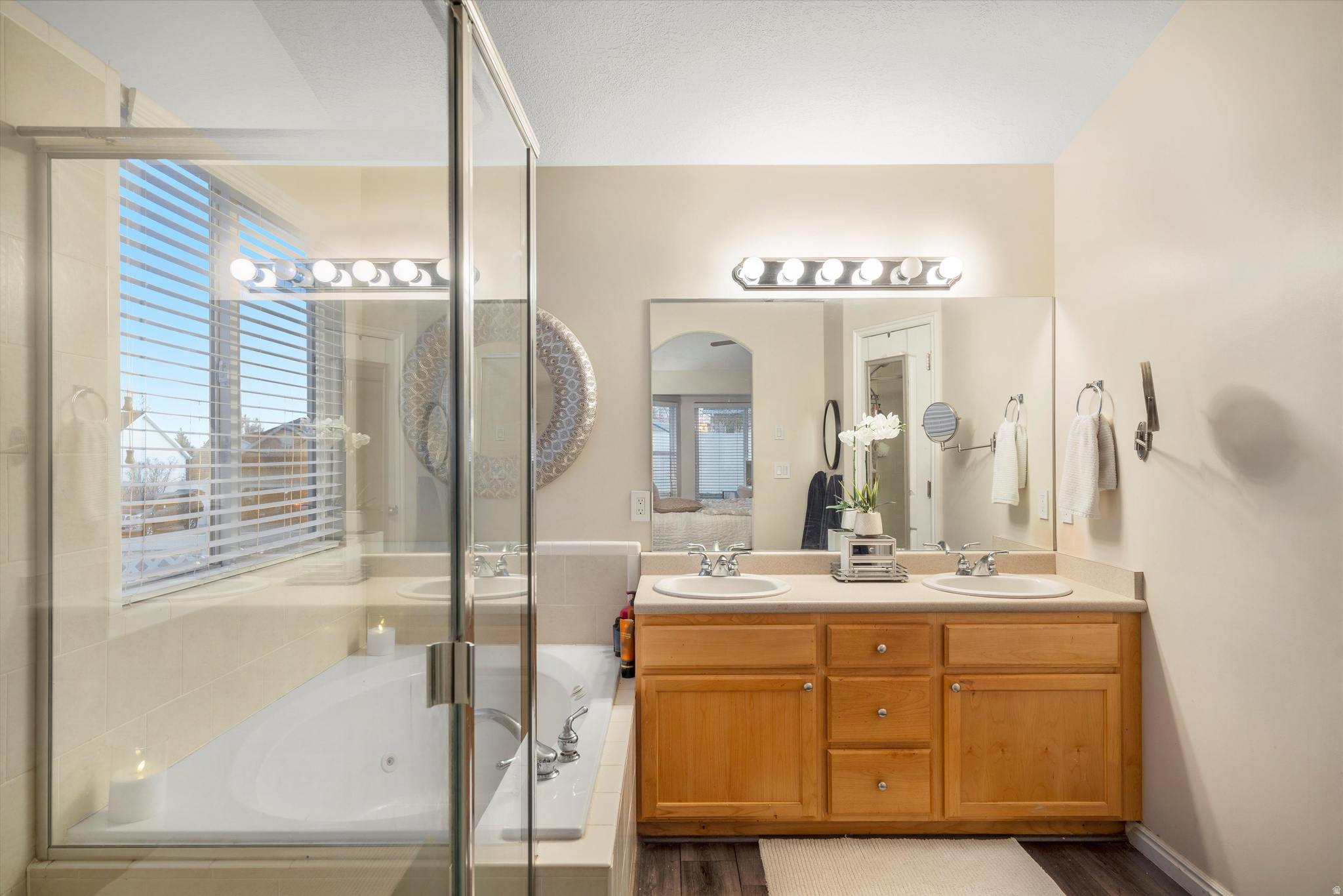 PARK MEADOWS - Residential