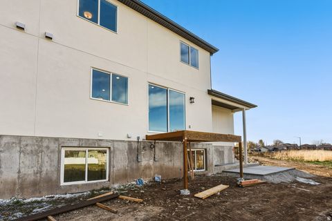 Tiny photo for 649 E 800 S, Springville, UT 84663 (MLS # 2124852)