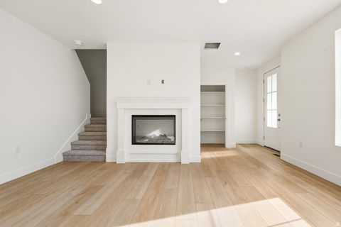 Tiny photo for 649 E 800 S, Springville, UT 84663 (MLS # 2124852)