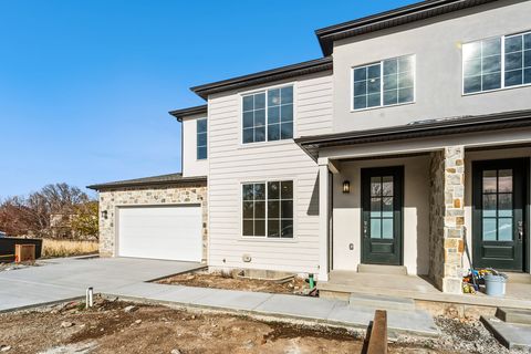 Tiny photo for 649 E 800 S, Springville, UT 84663 (MLS # 2124852)