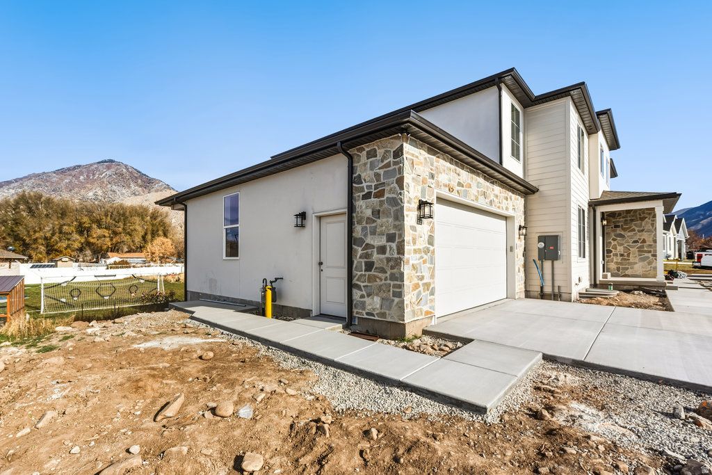 Photo of 649 E 800 S, Springville, UT 84663 (MLS # 2124852)