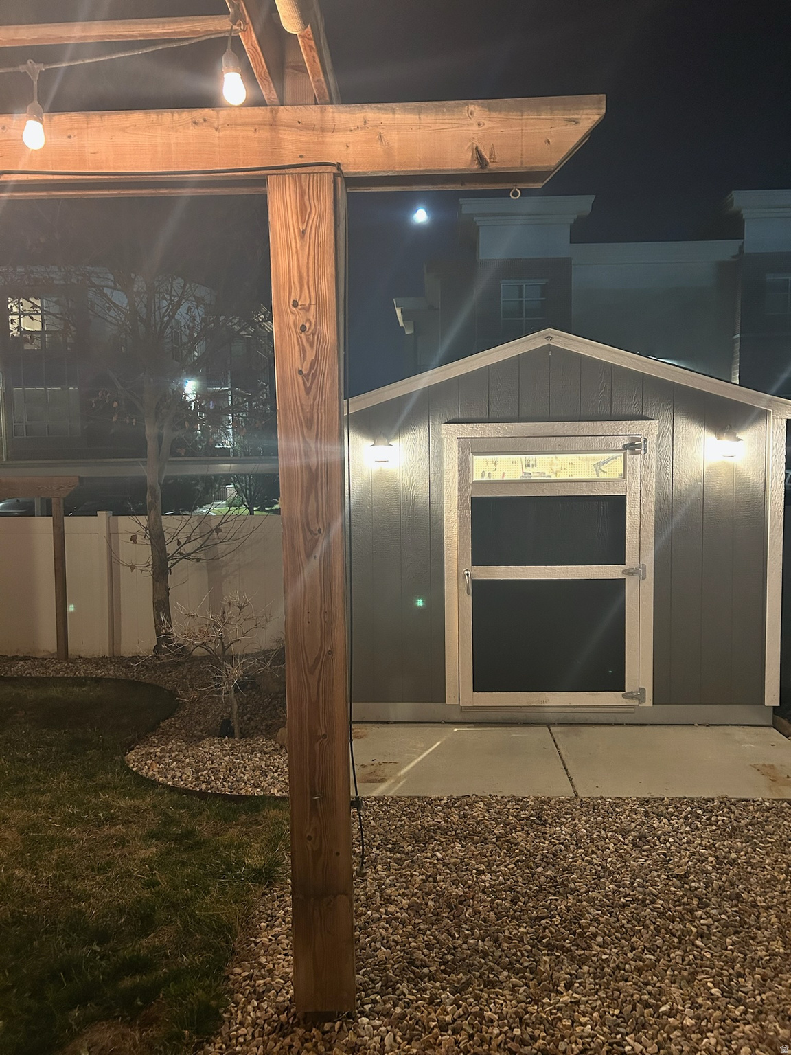 EAST RIVERWALK - Residential