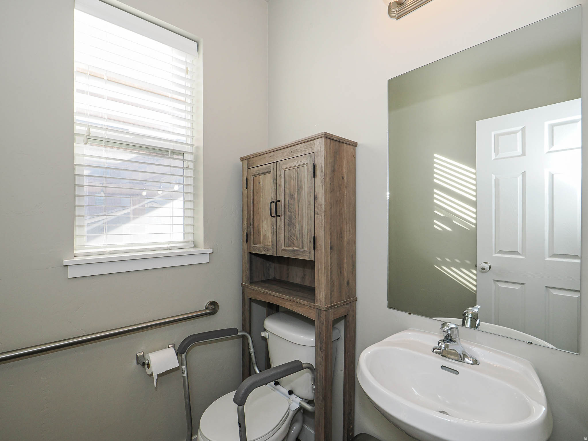 EAST RIVERWALK - Residential