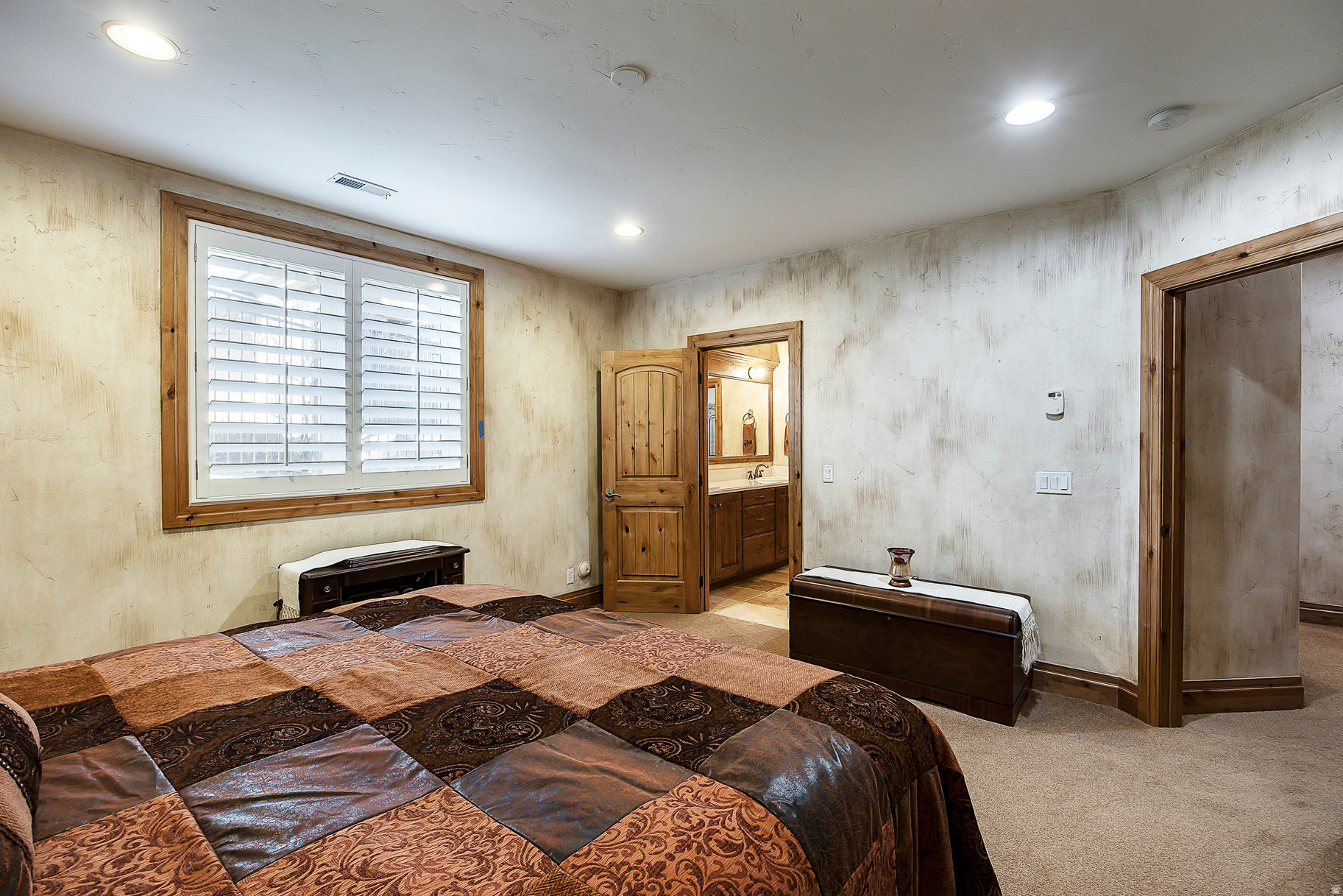 EAGLEPOINTE ESTATES - Residential