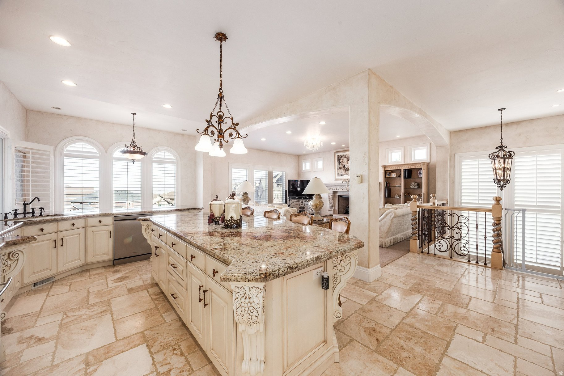 EAGLEPOINTE ESTATES - Residential