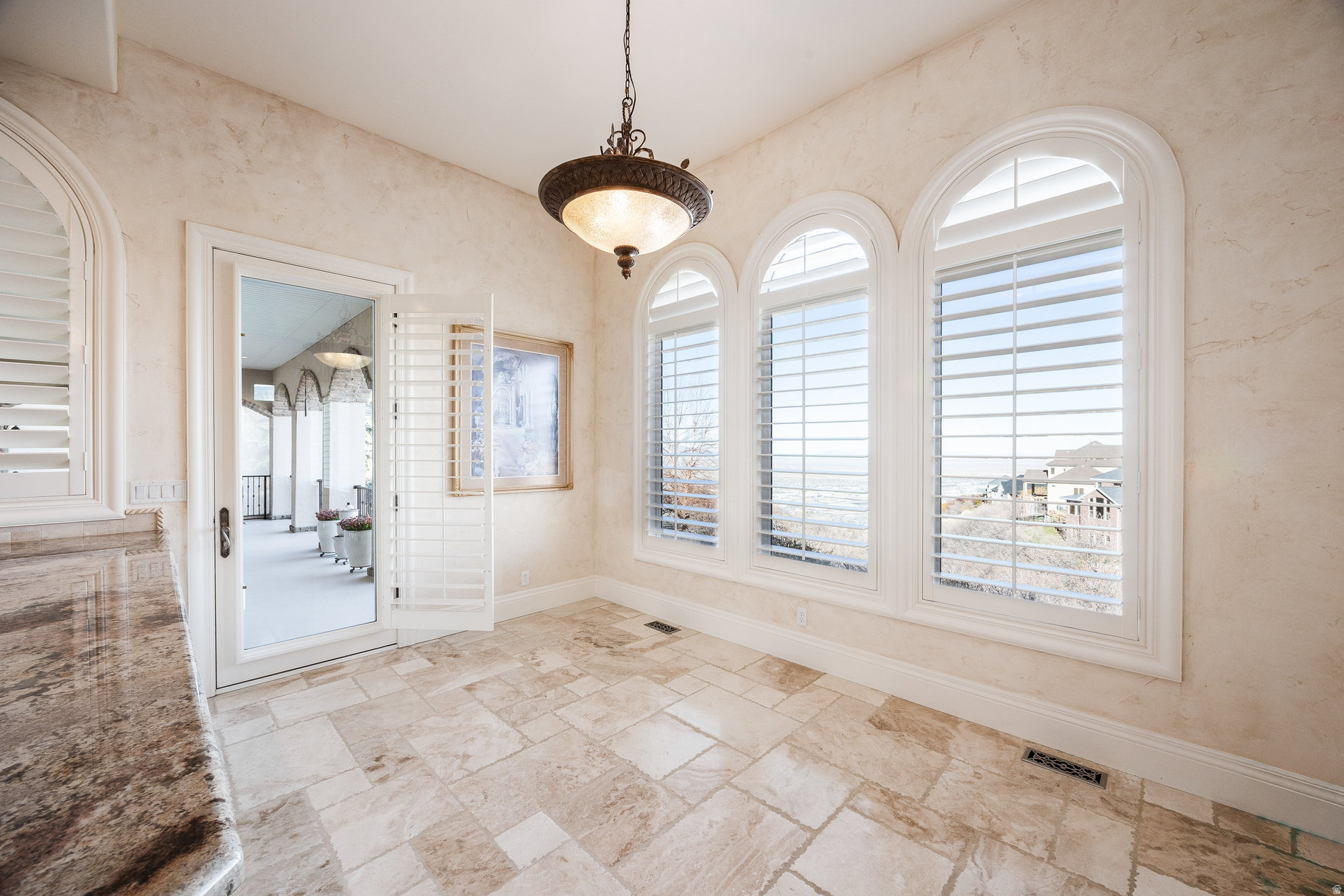 EAGLEPOINTE ESTATES - Residential