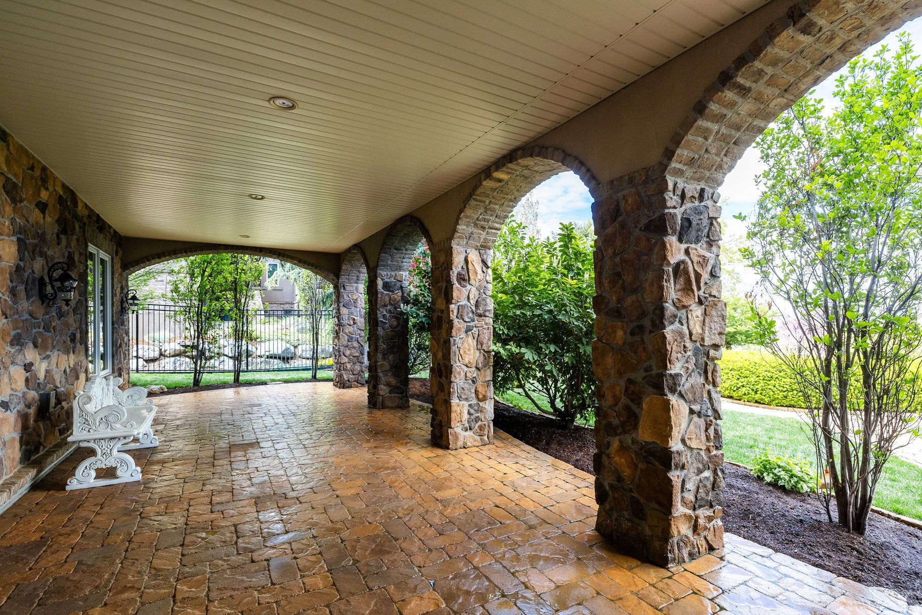 EAGLEPOINTE ESTATES - Residential