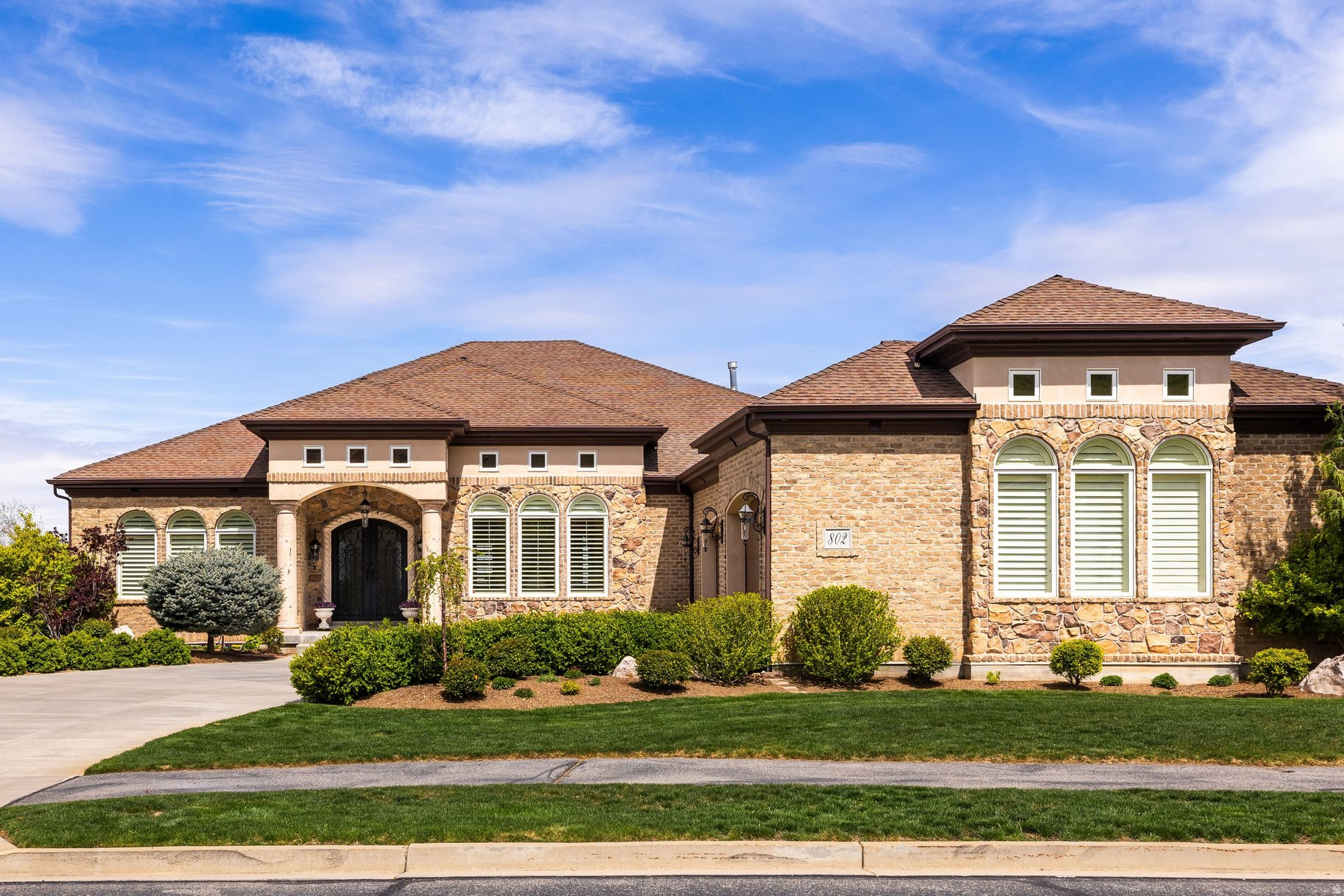 EAGLEPOINTE ESTATES - Residential