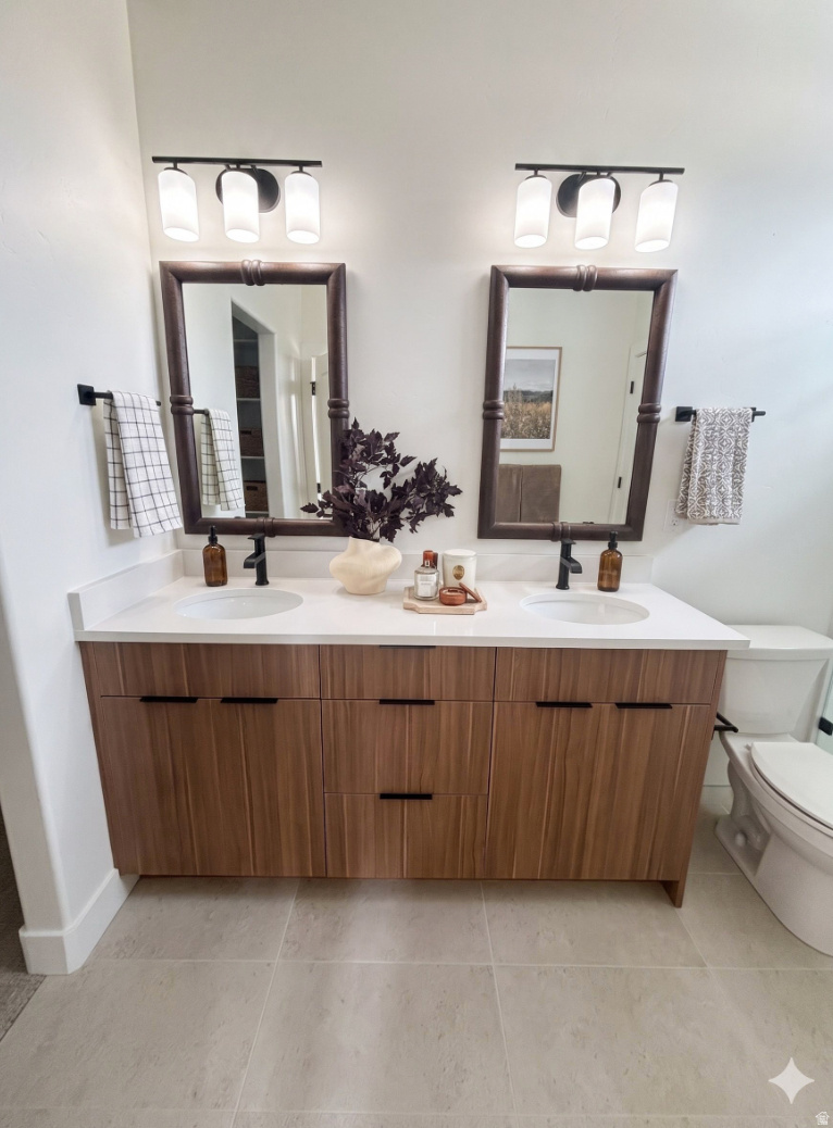 VISTAS AT THE POINT - Residential