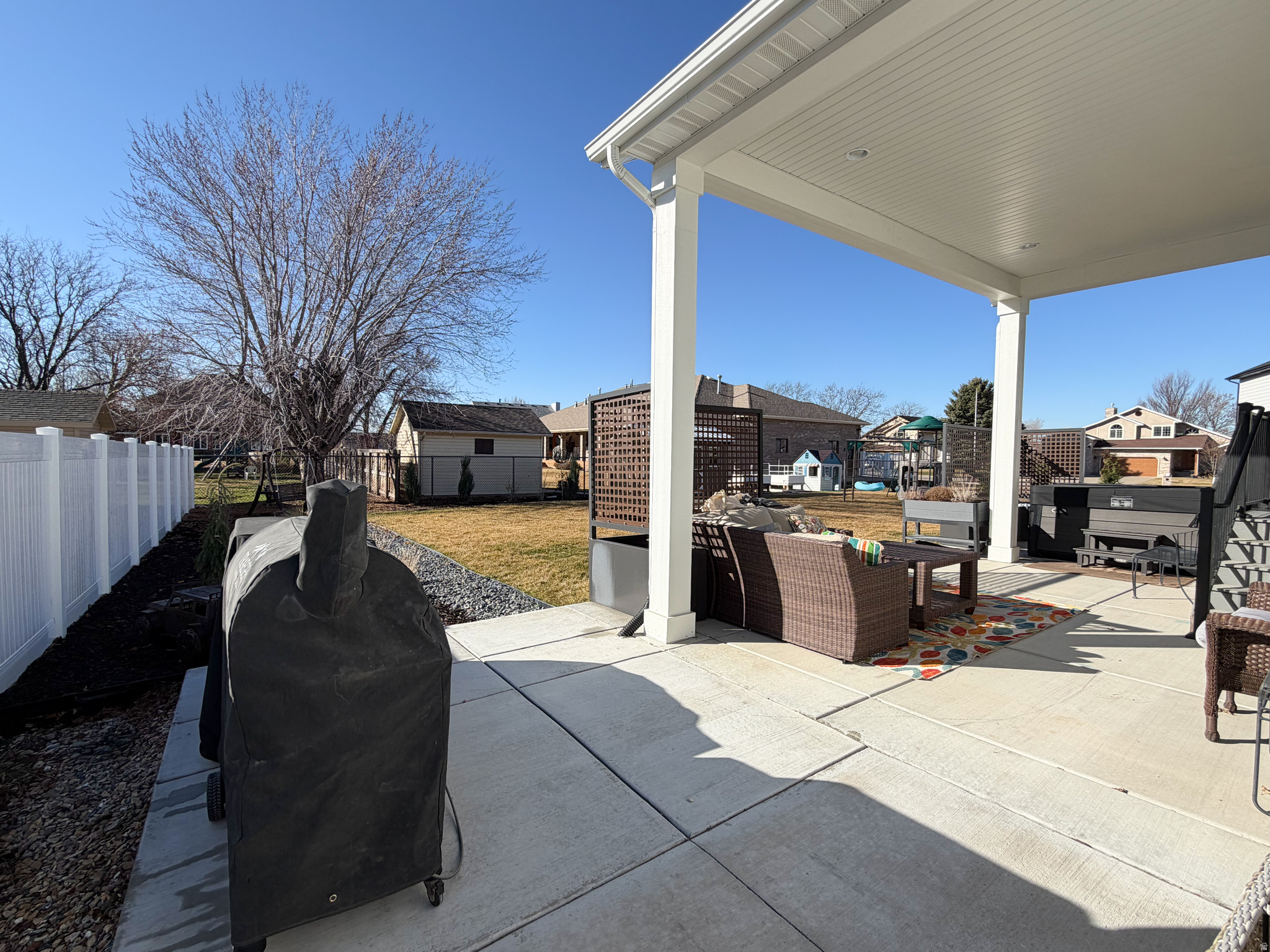 HIGHLANDS BLUFF ESTATES - Residential