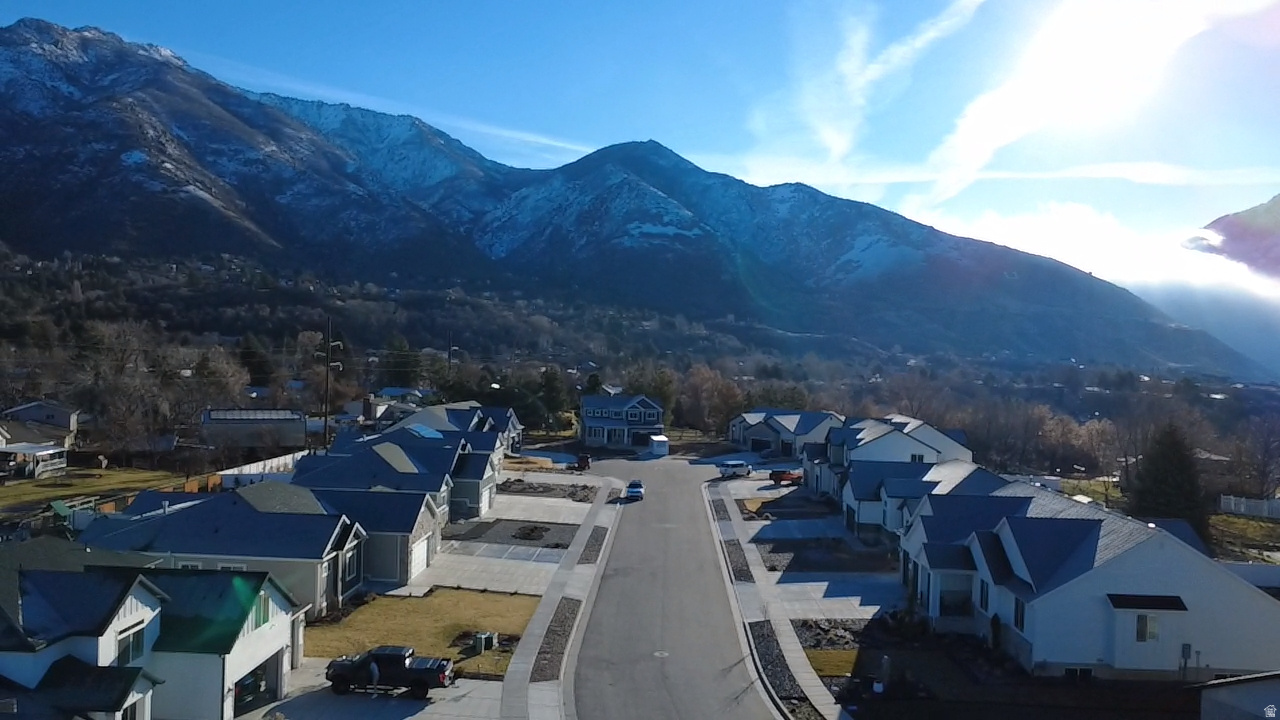 HIGHLANDS BLUFF ESTATES - Residential