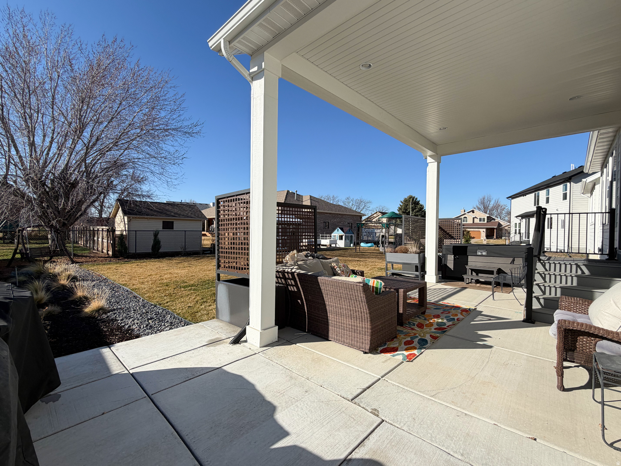 HIGHLANDS BLUFF ESTATES - Residential