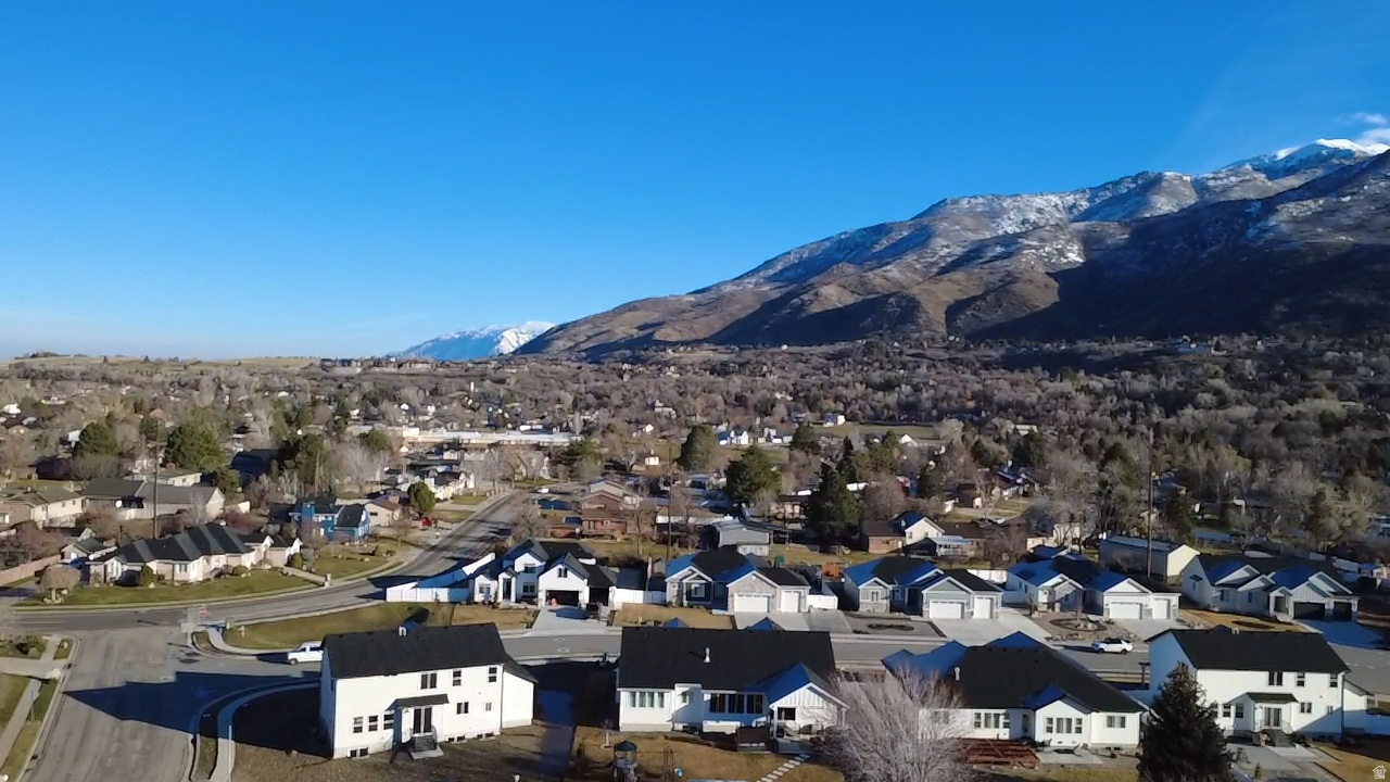 HIGHLANDS BLUFF ESTATES - Residential