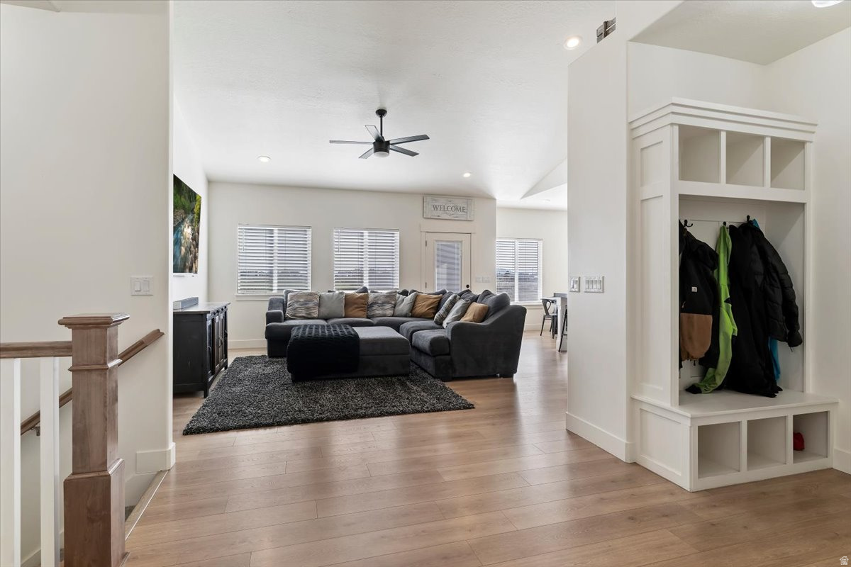 HYLANDS RANCH - Residential