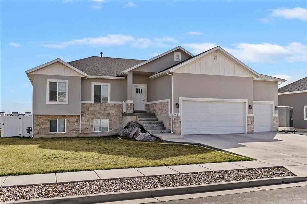 Photo of 3411 W 3275 S, West Haven, UT 84401 (MLS # 2143133)