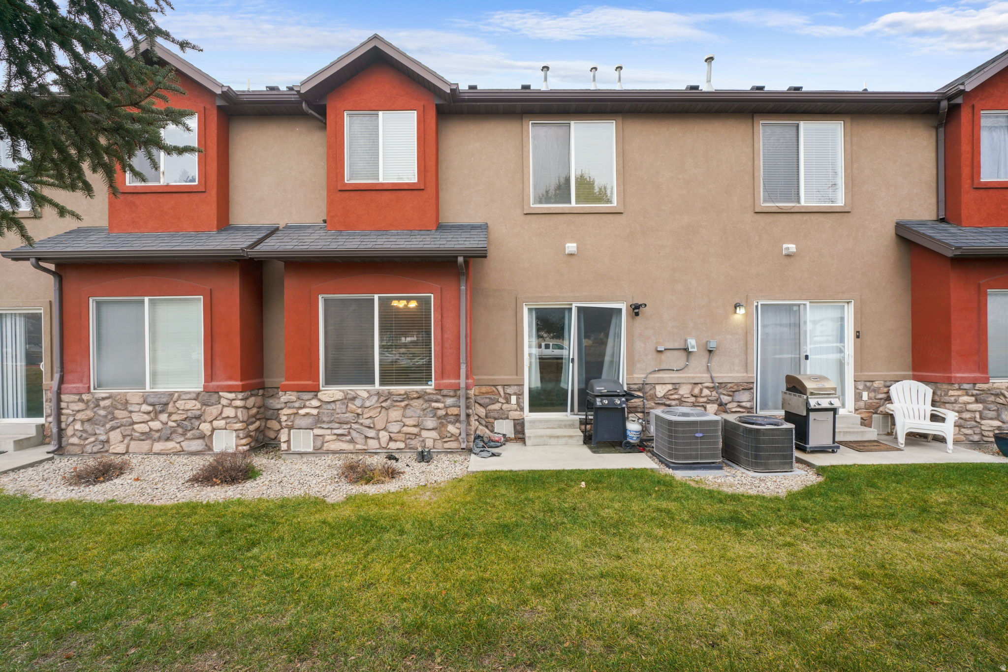 MAPLEWOOD - Residential