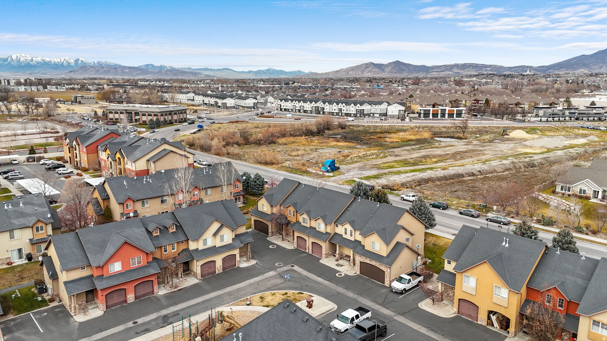 MAPLEWOOD - Residential