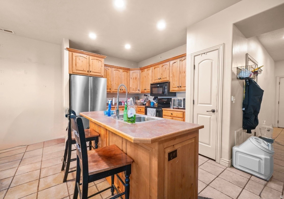 MAPLEWOOD - Residential